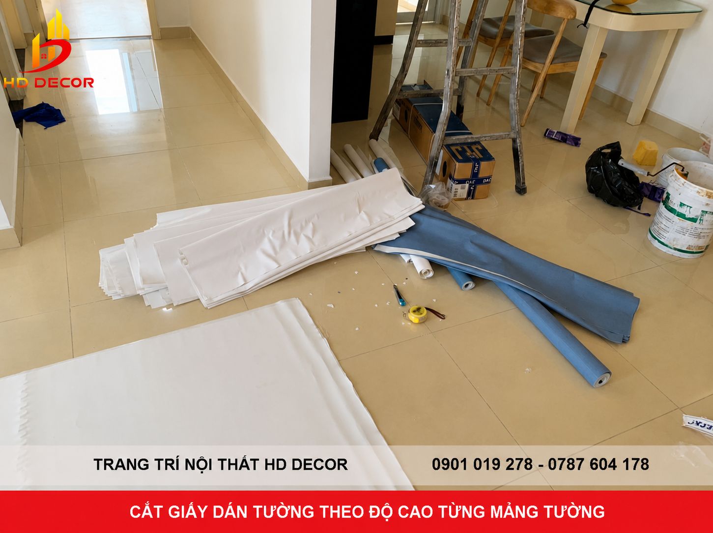 cắt giấy dán tường theo kích thước của từng mảng tường 