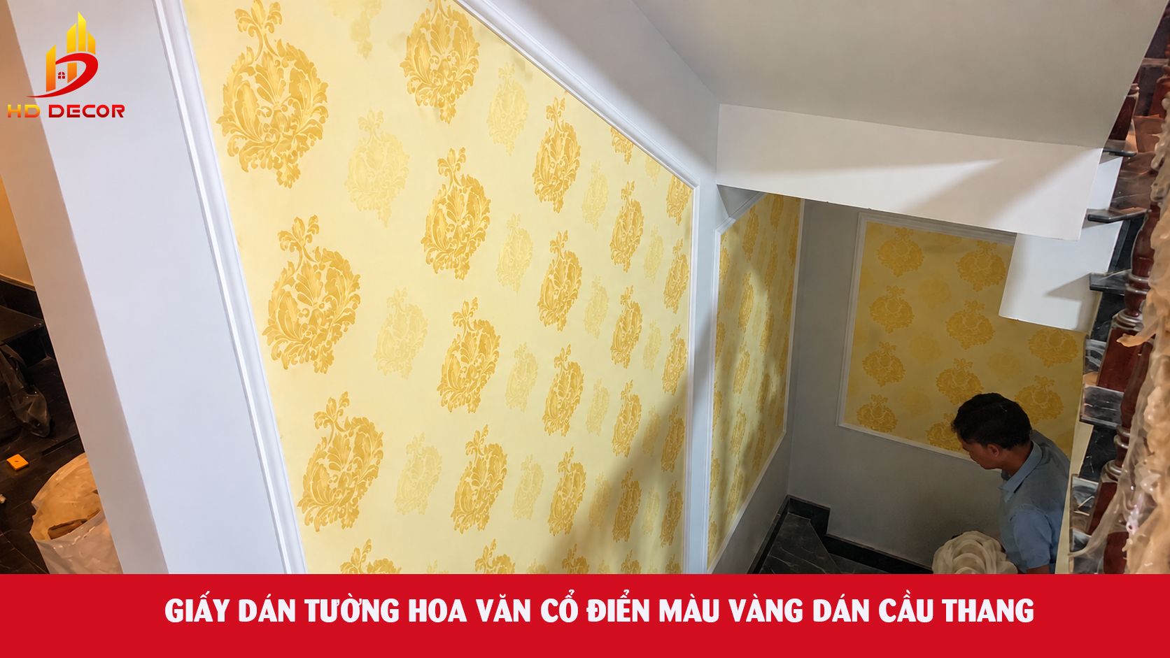 giấy dán tường hoa văn cổ điển dán cầu thang 