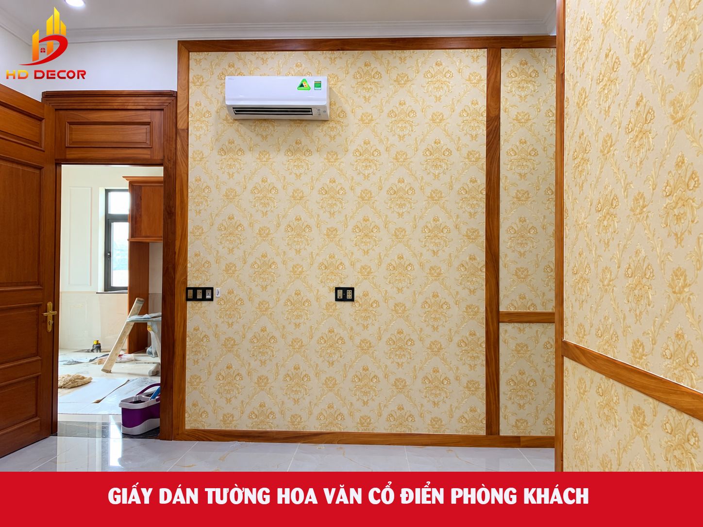 giấy dán tường hoa văn cổ điển phòng khách 
