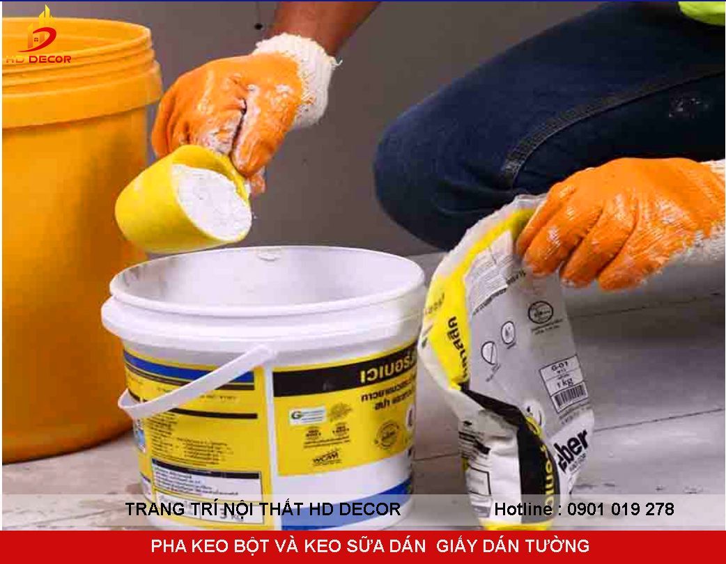 pha keo bột và keo sữa dán tường 