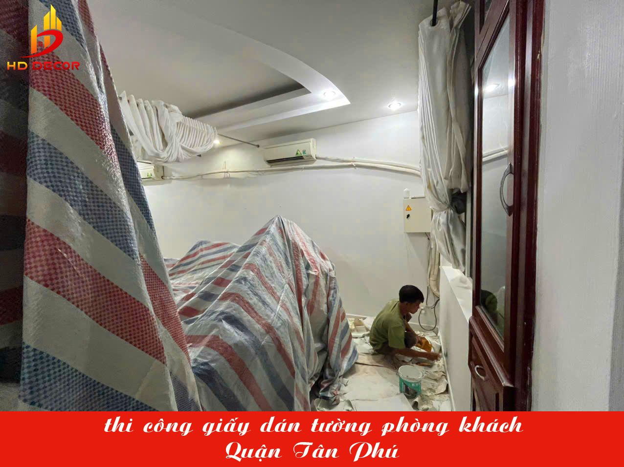 thi công giấy dán tường phòng khách quận Tân Phú 