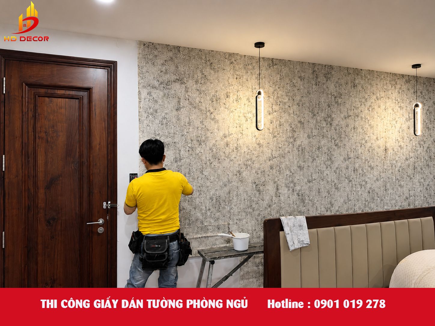 thi công giấy dán tường phòng ngủ 