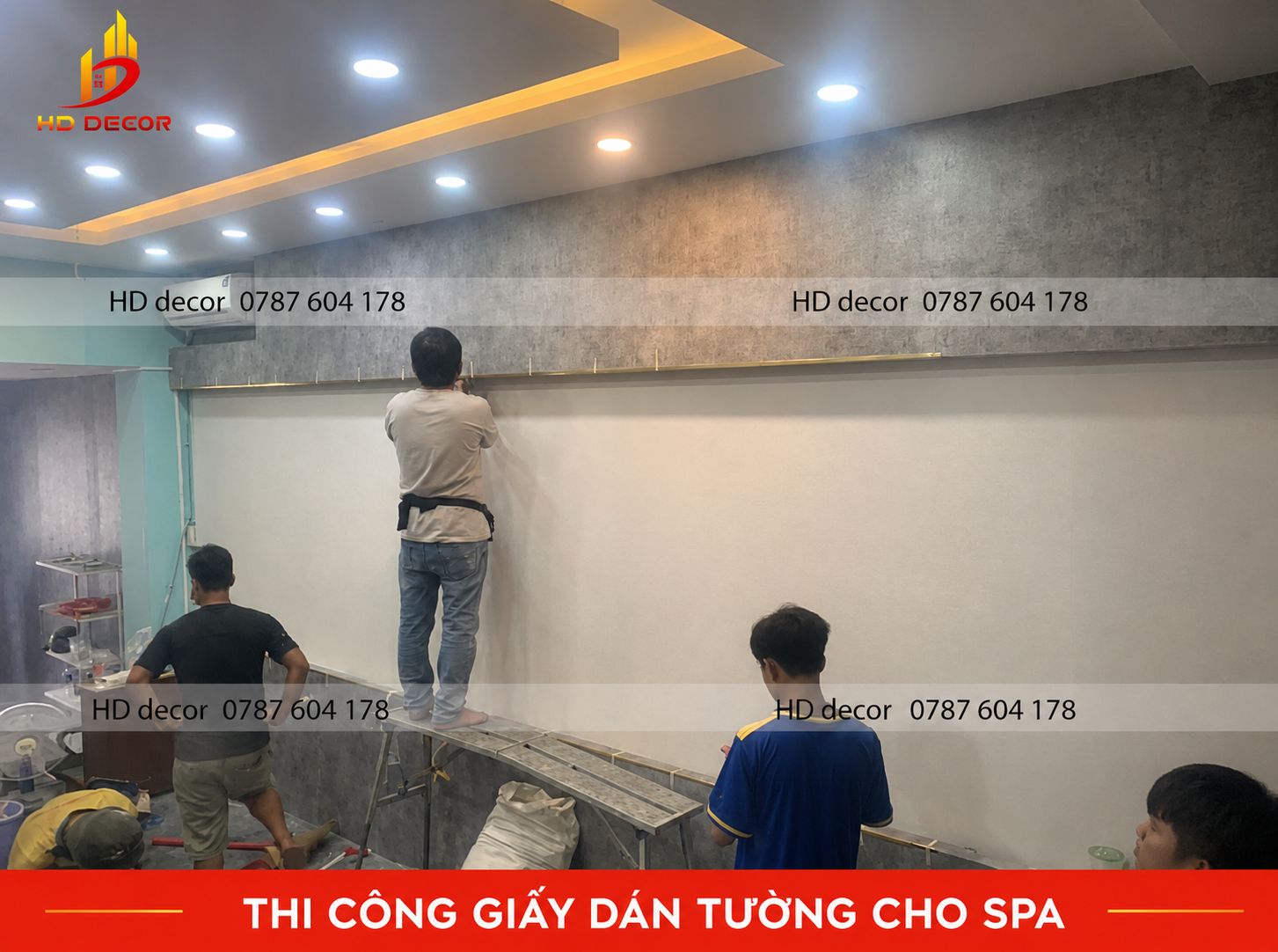 thi công giấy dán tường spa 