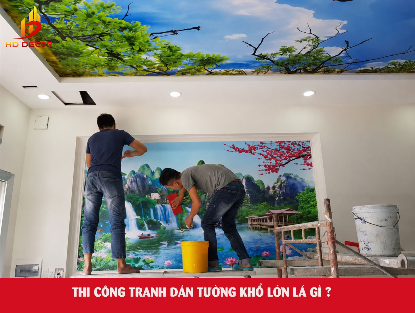 thi công tranh dán tường khổ lớn là gì ?