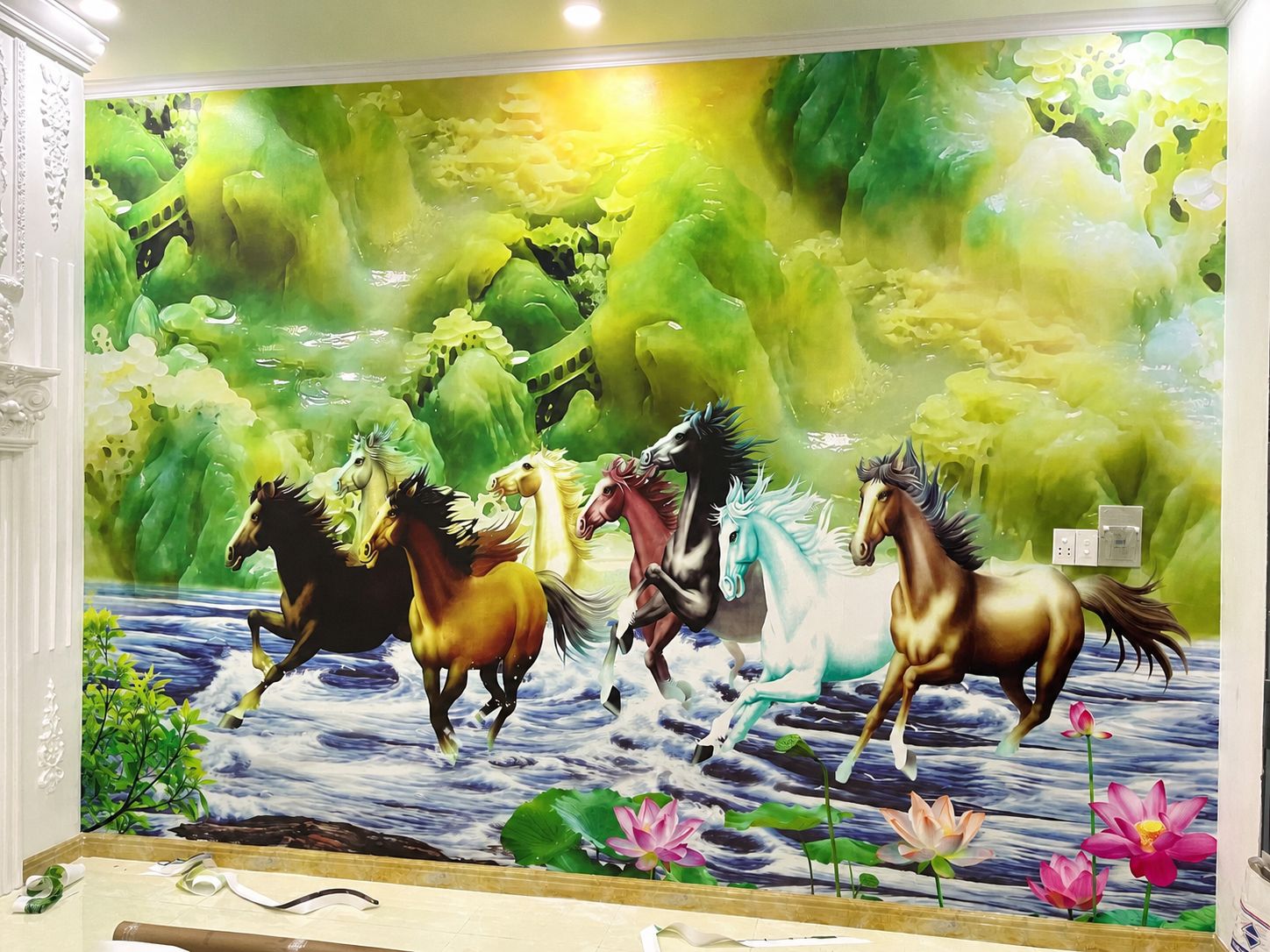 tranh dán tường mã đáo thành công cho phòng khách 