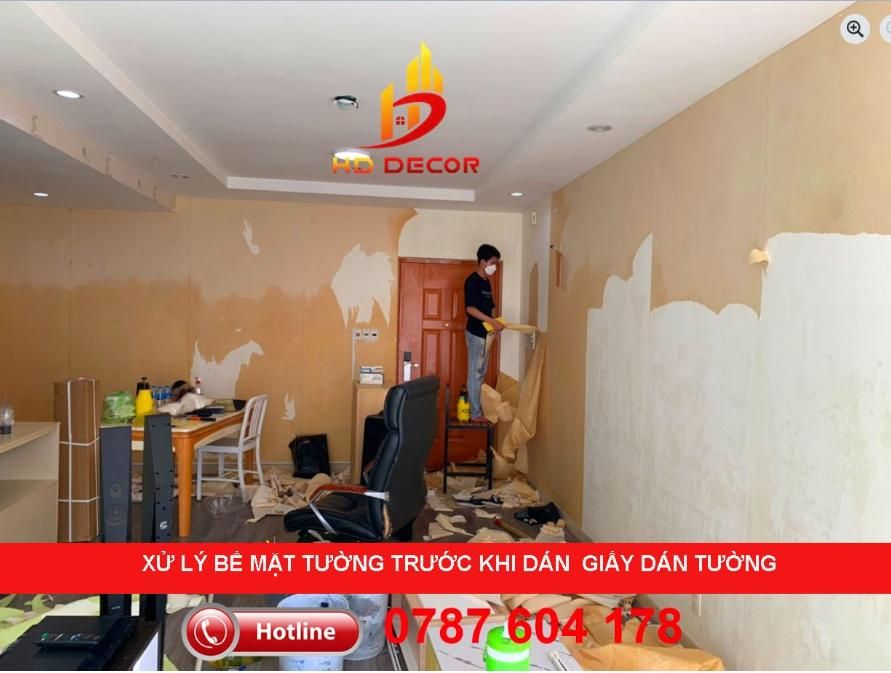 xử lý bề mặt tường trước khi dán giấy dán tường 