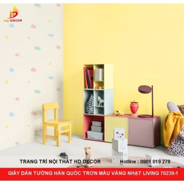 GIẤY DÁN TƯỜNG HÀN QUỐC TRƠN MÀU VÀNG NHẠT LIVING 70239-1 